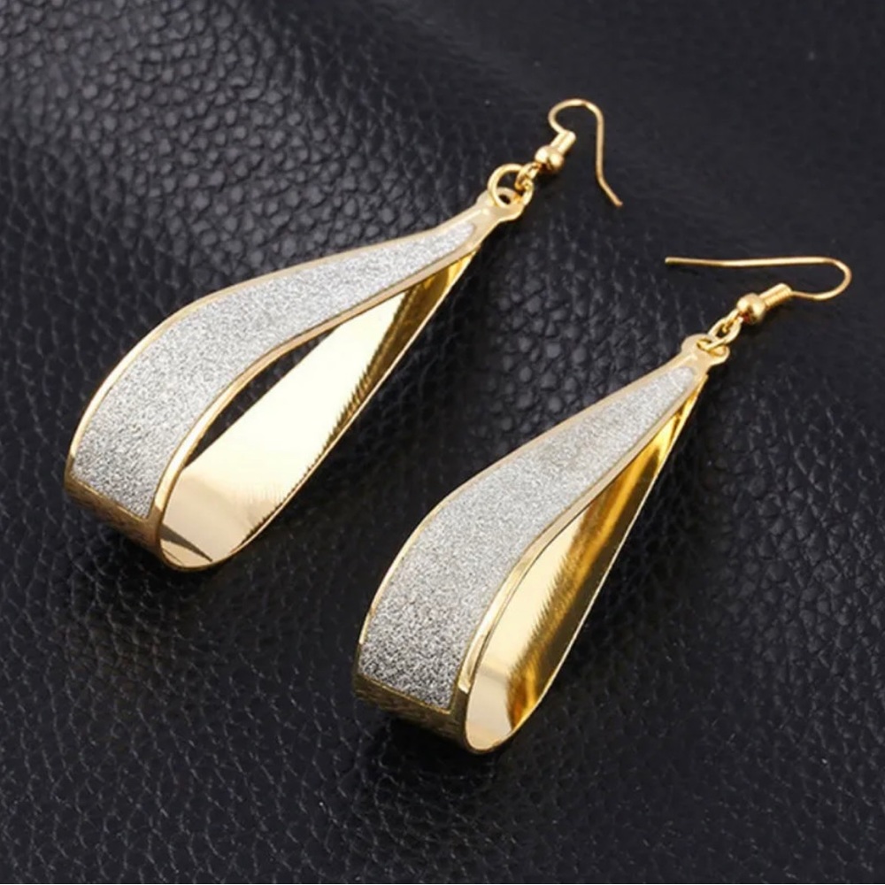 Sparkle Drop Earrings